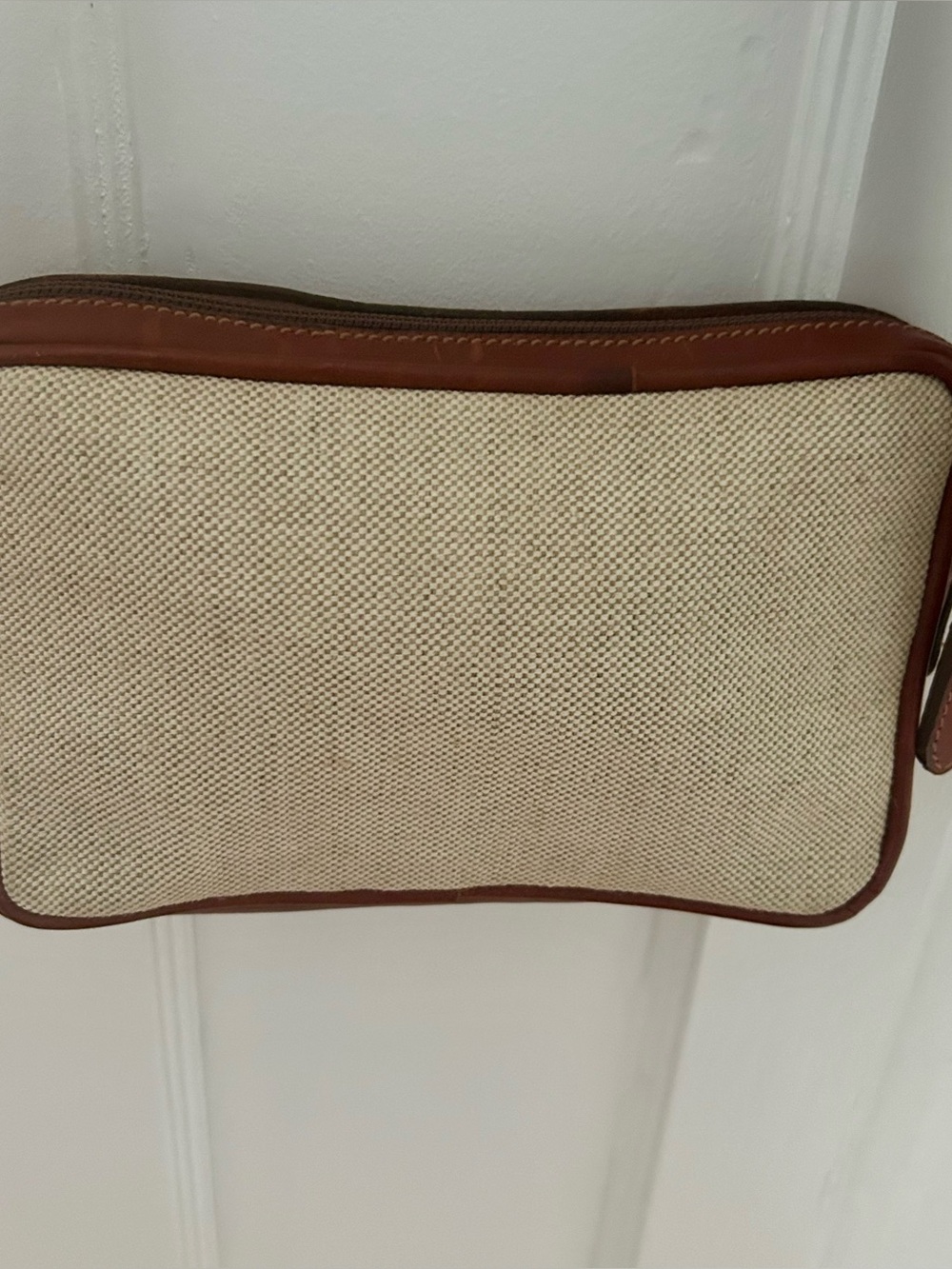 Vintage Roots Canada Genuine Leather & Canvas Crossbody Bag - Picture 6 of 13